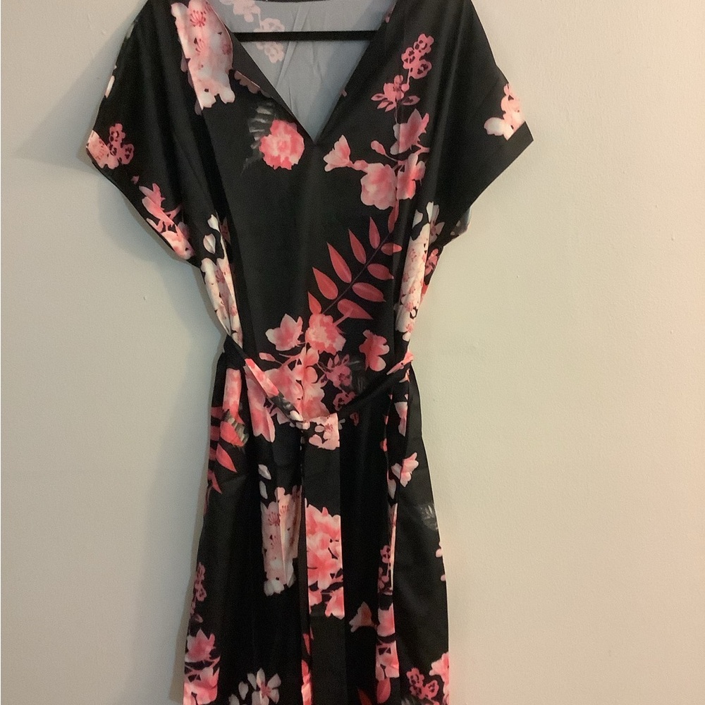 Floral Black and Pink Dress 3X with belt